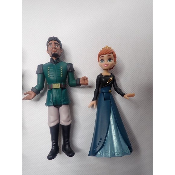 LOT Frozen II Blind Box Figures Ryder Lieutenant Mattias Honeymaren Anna LOT - Picture 3 of 4